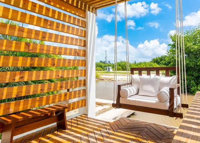 Belize Bliss And Mistico Club And Boat Shuttle San Pedro (Ambergris Caye)